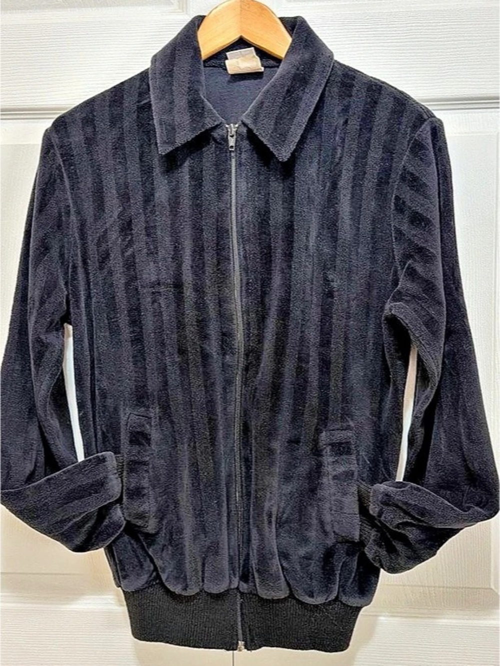 Vintage Caldwell Canada Black Velour
Zip-Up Jacket